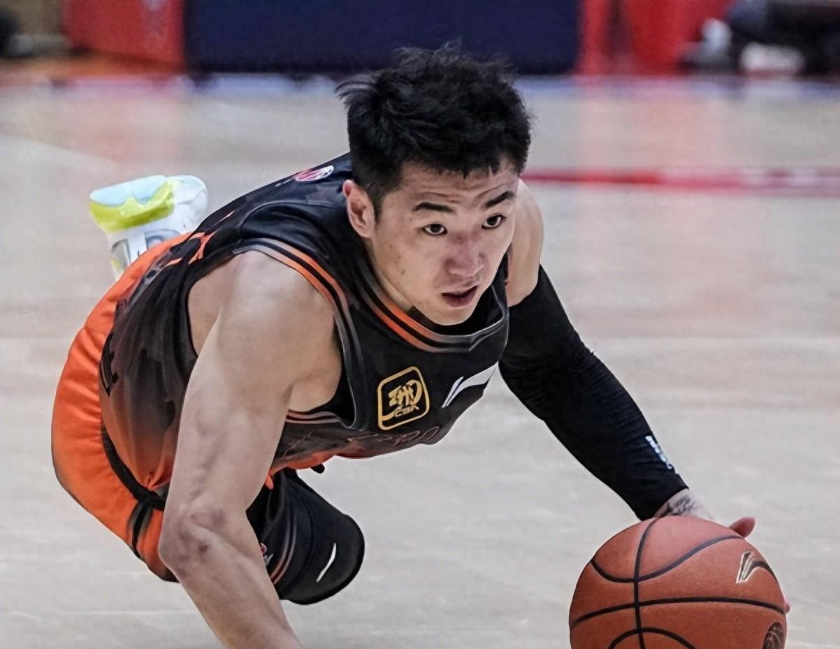 CBA最新消息！山东男篮更换教练，"CBA四冠名宿"或离开上海男篮 | 中国区|球友会|股份有限公司