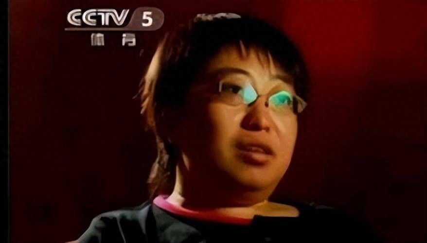 她是足球报主任，和董路水火不容对骂5年，如今仍在足球媒体一线 | 中国区|球友会|股份有限公司