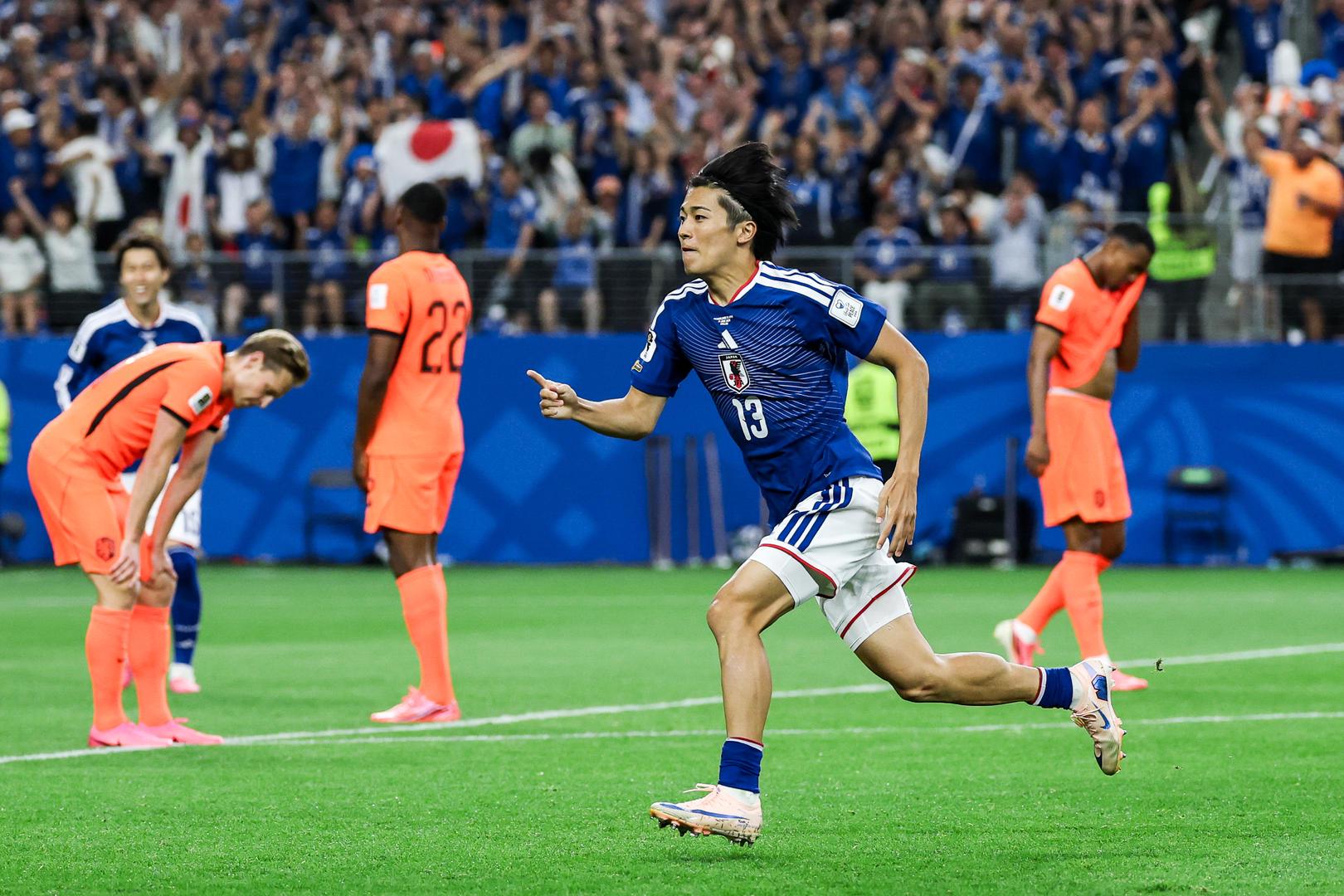 没戴护腿板？为日本队进球的中村敬斗陷违规争议，其实他戴的是“迷你板” | 中国区|球友会|股份有限公司