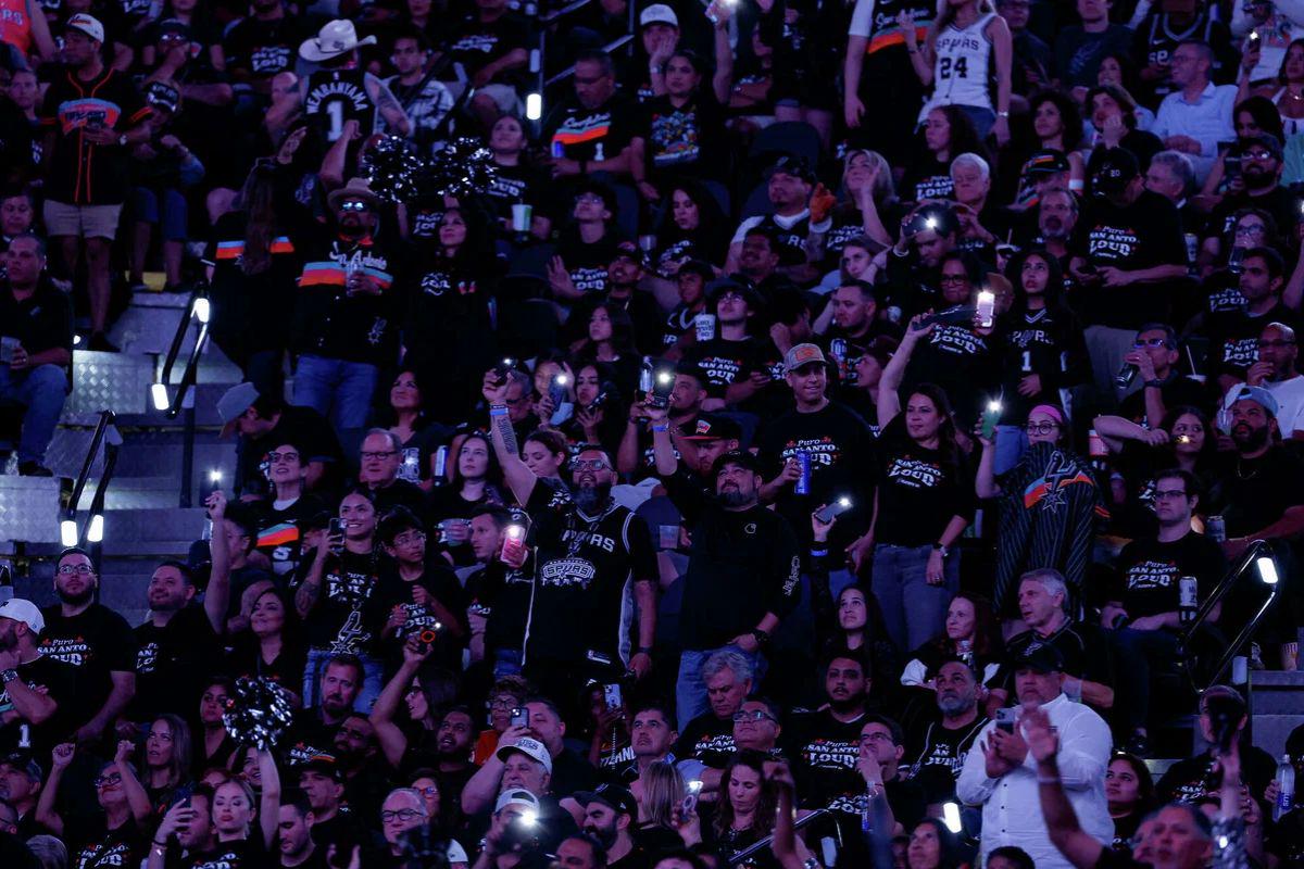 马刺祭出150英里禁令，主场遭尼克斯球迷抢票54% | 中国区|球友会|股份有限公司