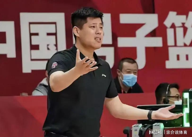 CBA大变天，又一顶级教练下课，爆料杨鸣要出山北控山西二选一