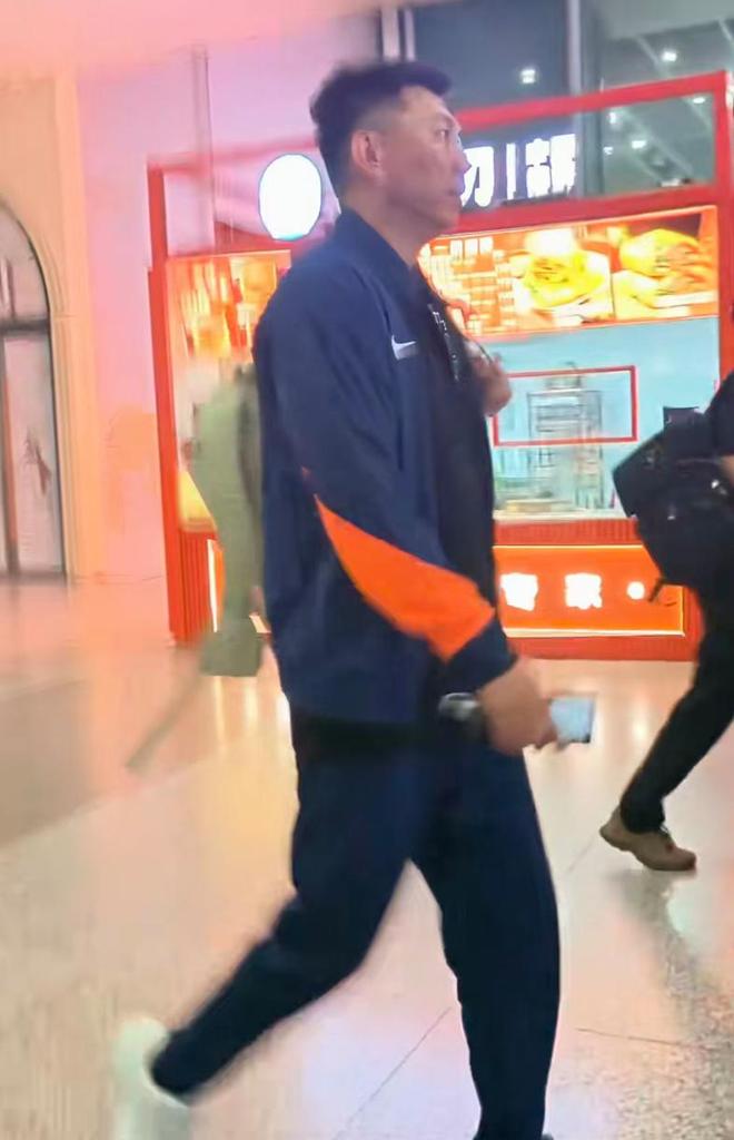 三大电视台直播鲁沪大战！五大外援+谢买出征！球迷：泰山就会欺负海港 | 中国区|球友会|股份有限公司