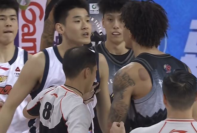 广东宏远U19大逆转四川！王洪泽轰15+6，张家睿砍14+9，谈仁凯22分