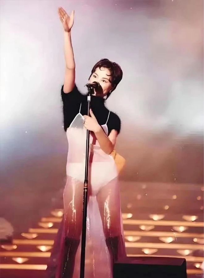 罗纳尔多劝内马尔：别急做决定，休整后能重振