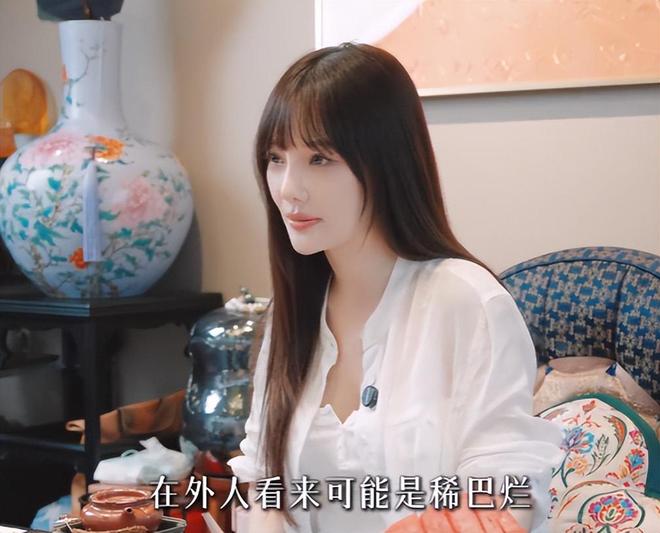 体坛:唐田更像manager;他跟随多位名帅,有进的足球理念