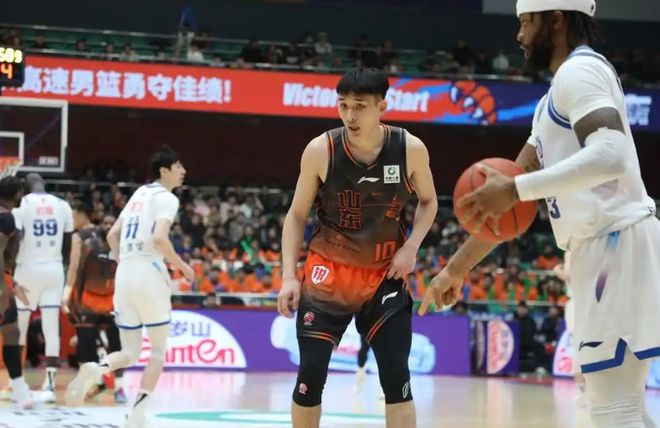 四国邀请赛再尝败绩，山东男篮69‑79输给澳大利亚骑士遭遇两连败，高压之下投篮失准失误扎堆，跟不上节奏，阵地进攻手段单一亟待改善 | 中国区|球友会|股份有限公司