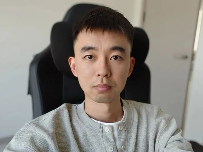 第一个冲线未必是冠军，今年观众可票选机器人马拉松跑姿最迷人赛队