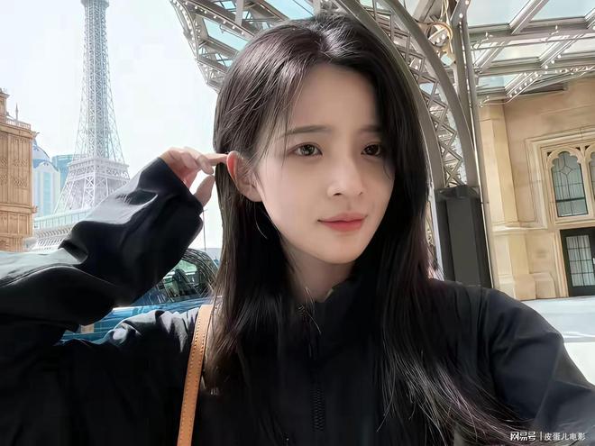巴西队球迷一致认为,裁判偷走了胜利,我们可是五星