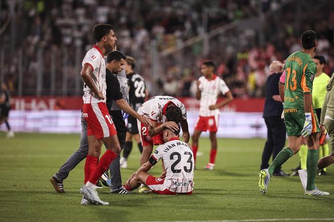 中国籍裁判再登世界杯，46岁马宁体脂率常年控制在11%，入驻小红书半月涨粉超20万