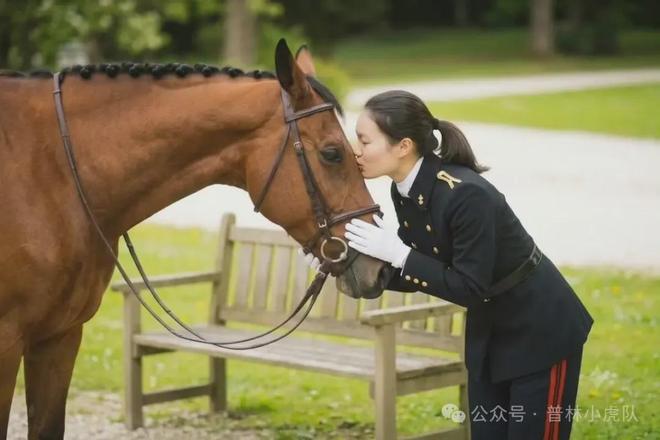 离谱？皇马连签5大球星后还赚了1亿欧：卖7人入账2亿 79岁佛爷赢麻