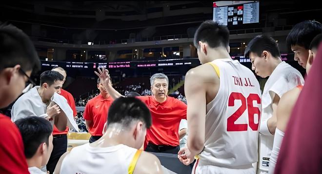 医学教授:意大利俱乐部体检最严,风险高就叫停球员