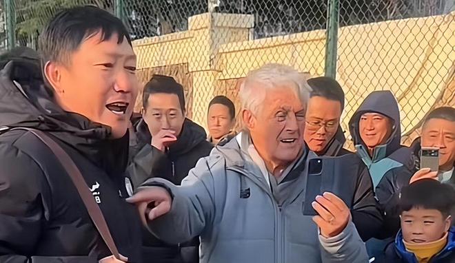 意外！他是最接近签约费耶诺德的国足锋霸，如今已退役投身青训 | 中国区|球友会|股份有限公司