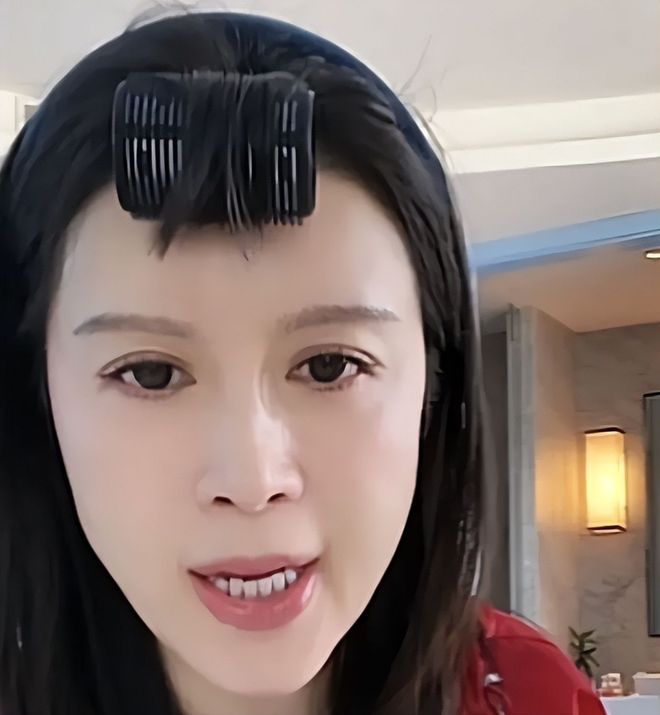 12分9板4助！杨瀚森夏联首秀被好兄弟隔扣，开拓者囤积5大中锋