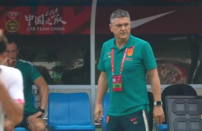 国乒女队也不行了？王曼昱爆冷出局，张本美和又赢了