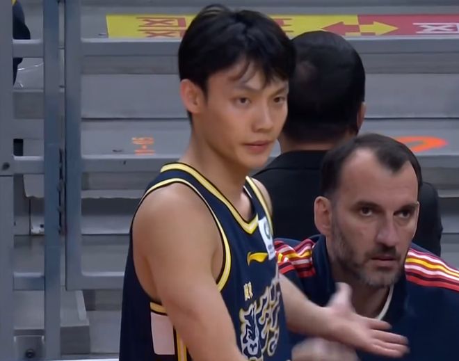 李沂泽改小2岁禁赛3年！姚明数据化一招显灵，领队们也栽了