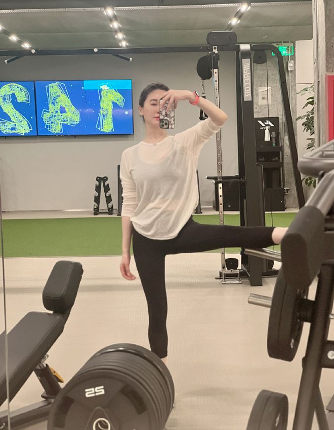 巴黎圣日耳曼：把巴萨口号和洋基队帽子变成商业模式