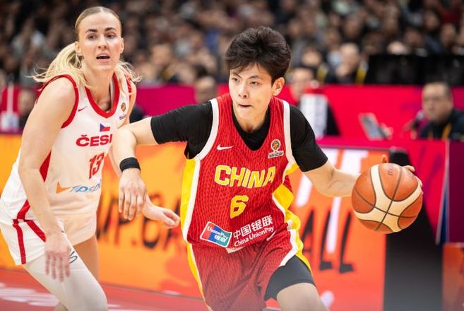 菜鸟逆袭!短短3年时间,从“摆烂神器”,到NBA超级新星
